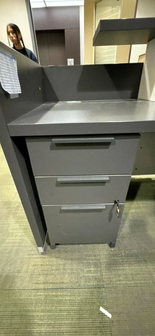 U-Shape Reception Desk w/BBF Ped