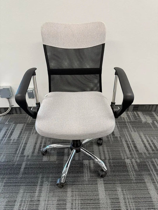 Fabric/Mesh Meeting Chair