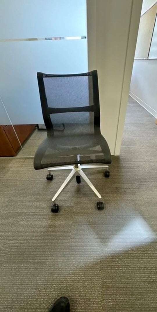 Herman Miller Setu Meeting Chair (No Arms)