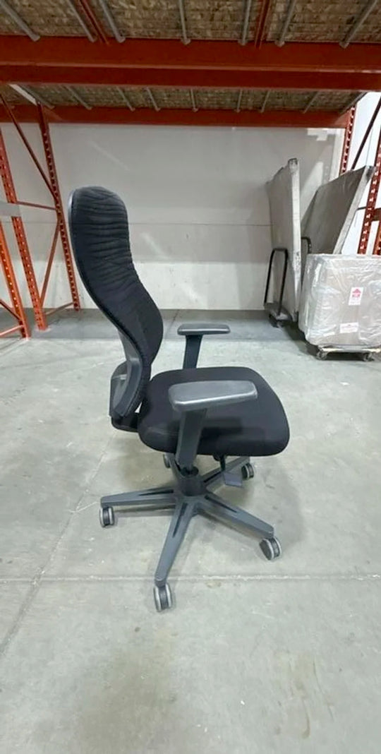 Keilhauer Sguig Task Chair