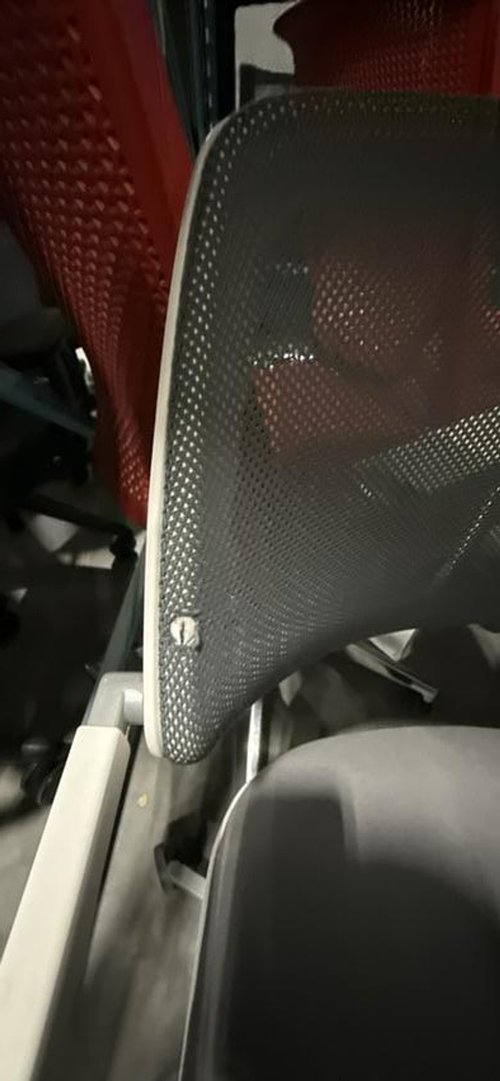 Steelcase QiVi Meeting Chair (Ripped Mesh)