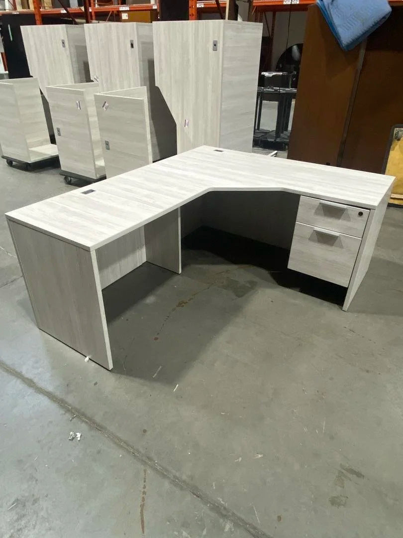 LH L-Shape Desk w/BF Ped