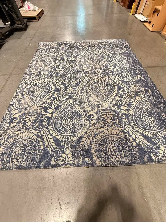 8' x 10' Area Rug