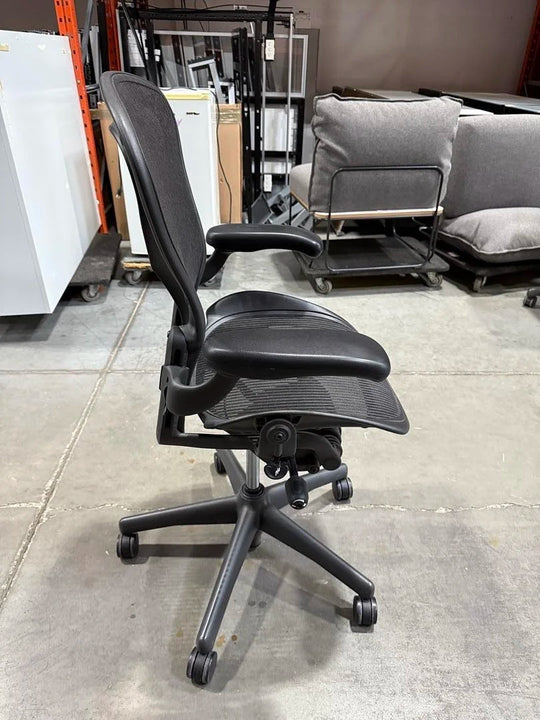 Herman Miller Aeron Size B Task Chair