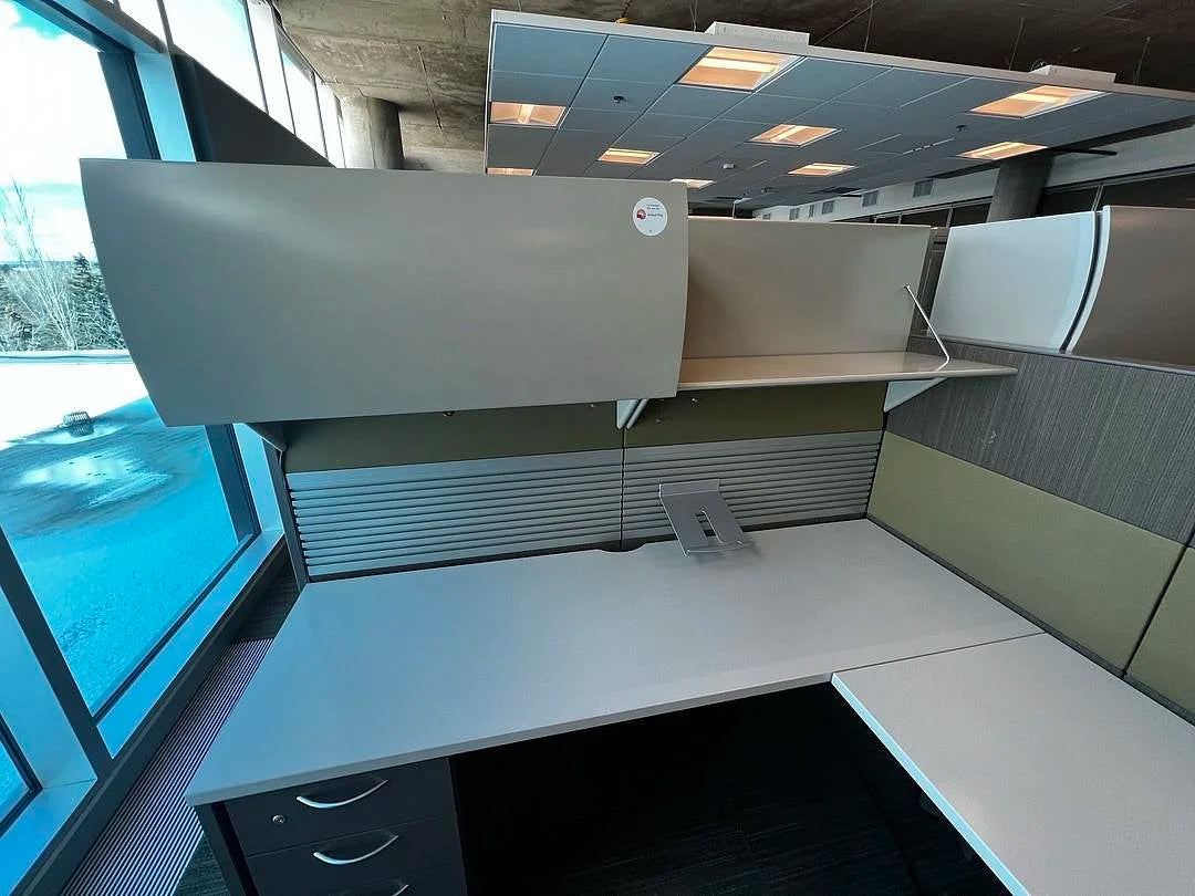6' x 5.5' Steelcase Answer L-Shape Workstation w/Overhead, Shelf, BBF Ped