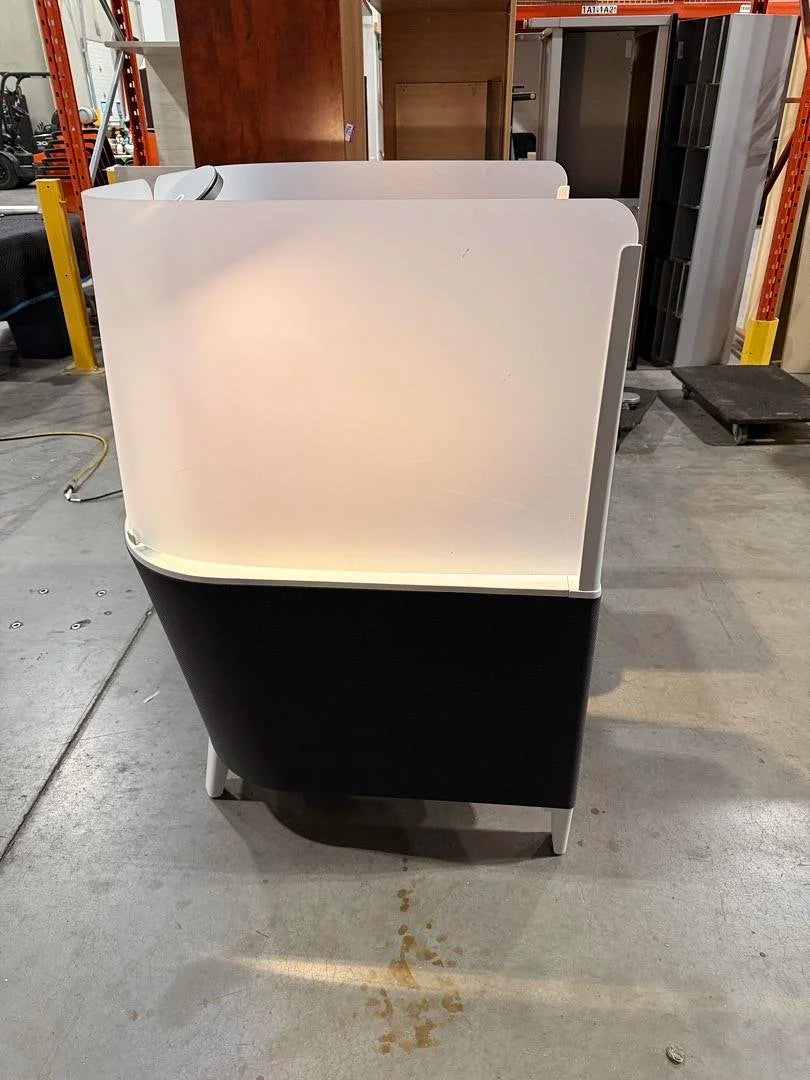 Steelcase Study Pod w/Light and Tablet