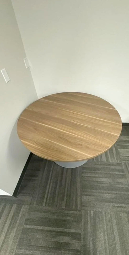 Steelcase 4' Round Table