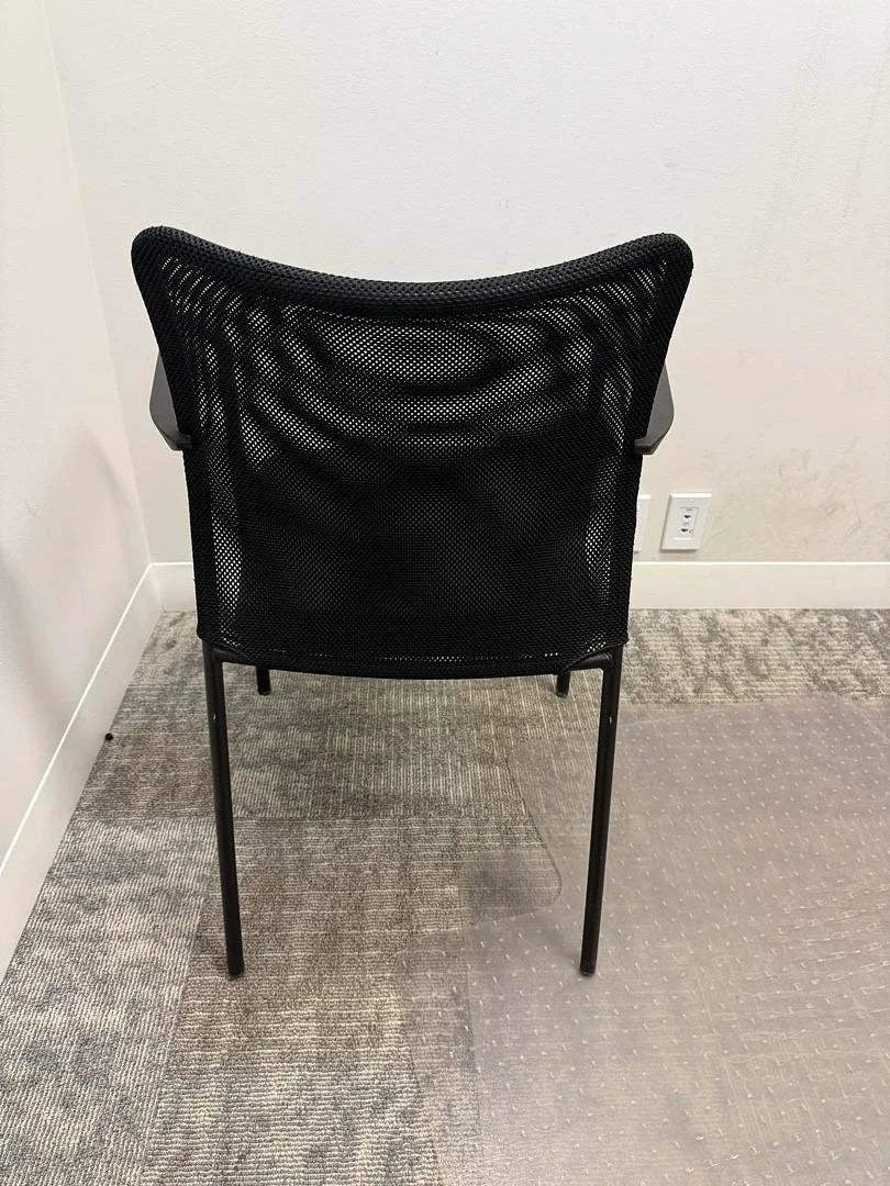 Mesh Back Stacking Guest Chair