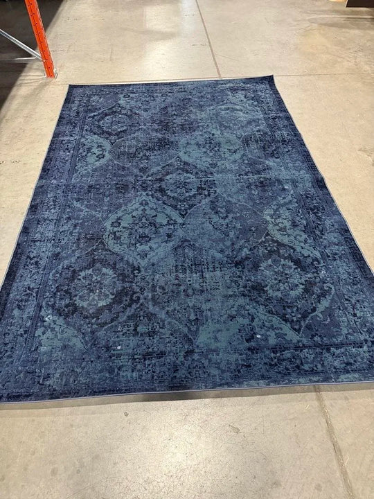 10' x 6.5' Area Rug