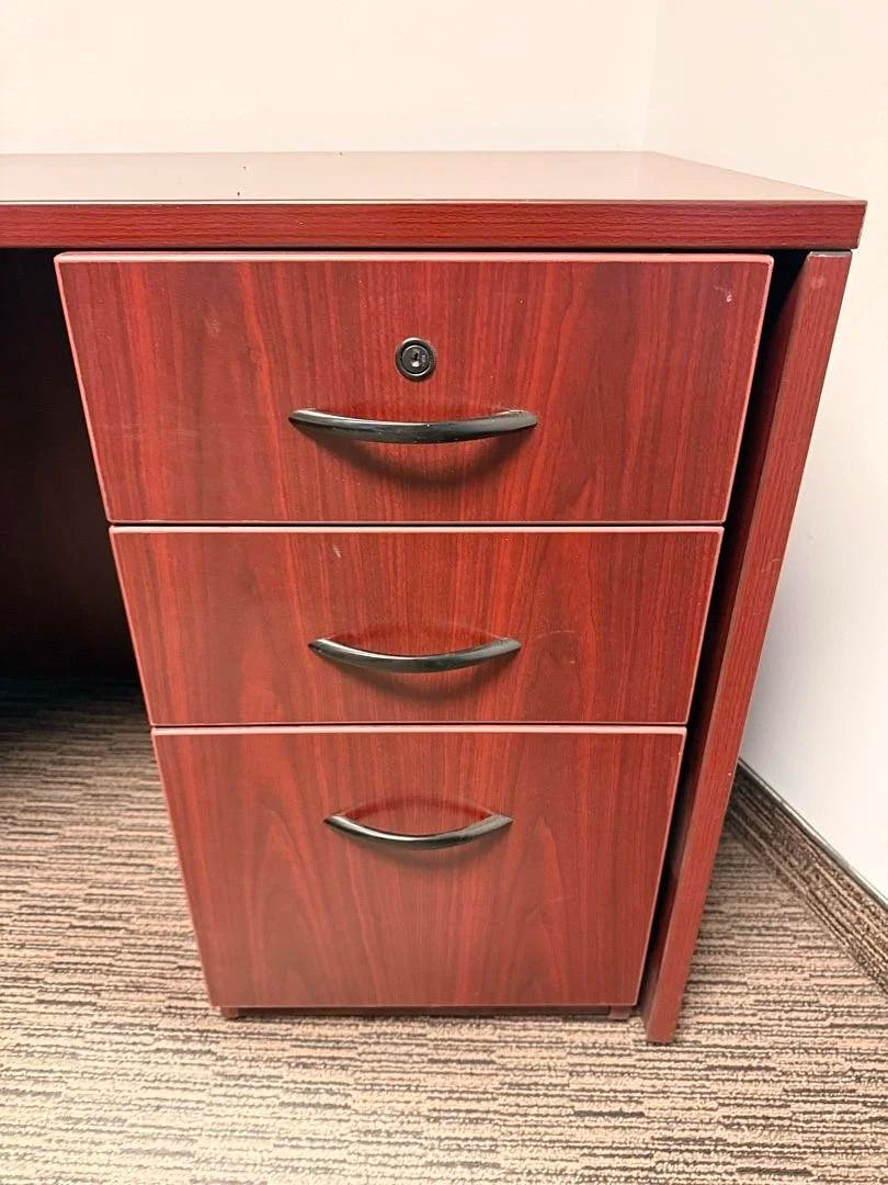 LH L-Shape Desk w/2 BBF Peds