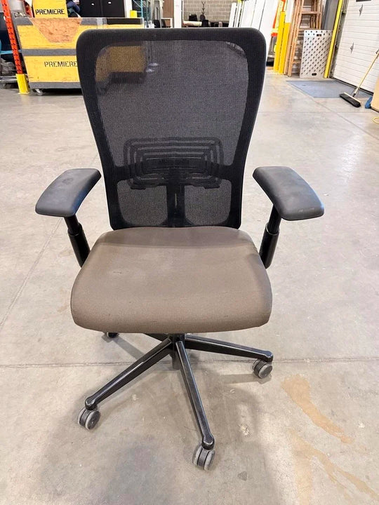 Haworth Zody Task Chair (Fraying Seat)