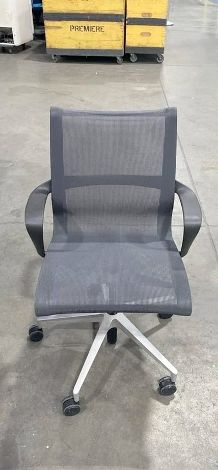 Herman Miller Setu Meeting Chair