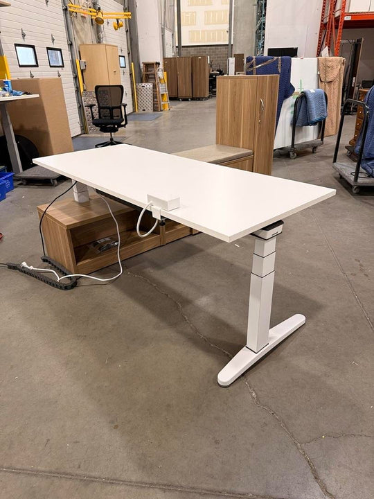 Steelcase RH L-Shape Electronic Sit Stand Desk w/Storage