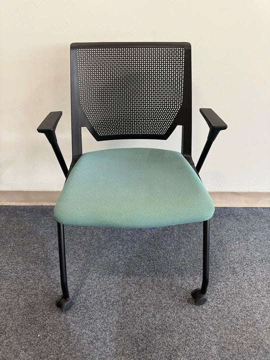 Haworth Very Mobile Guest Chair