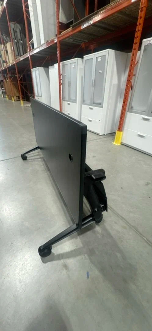 6' Mobile Flip Top Training Table