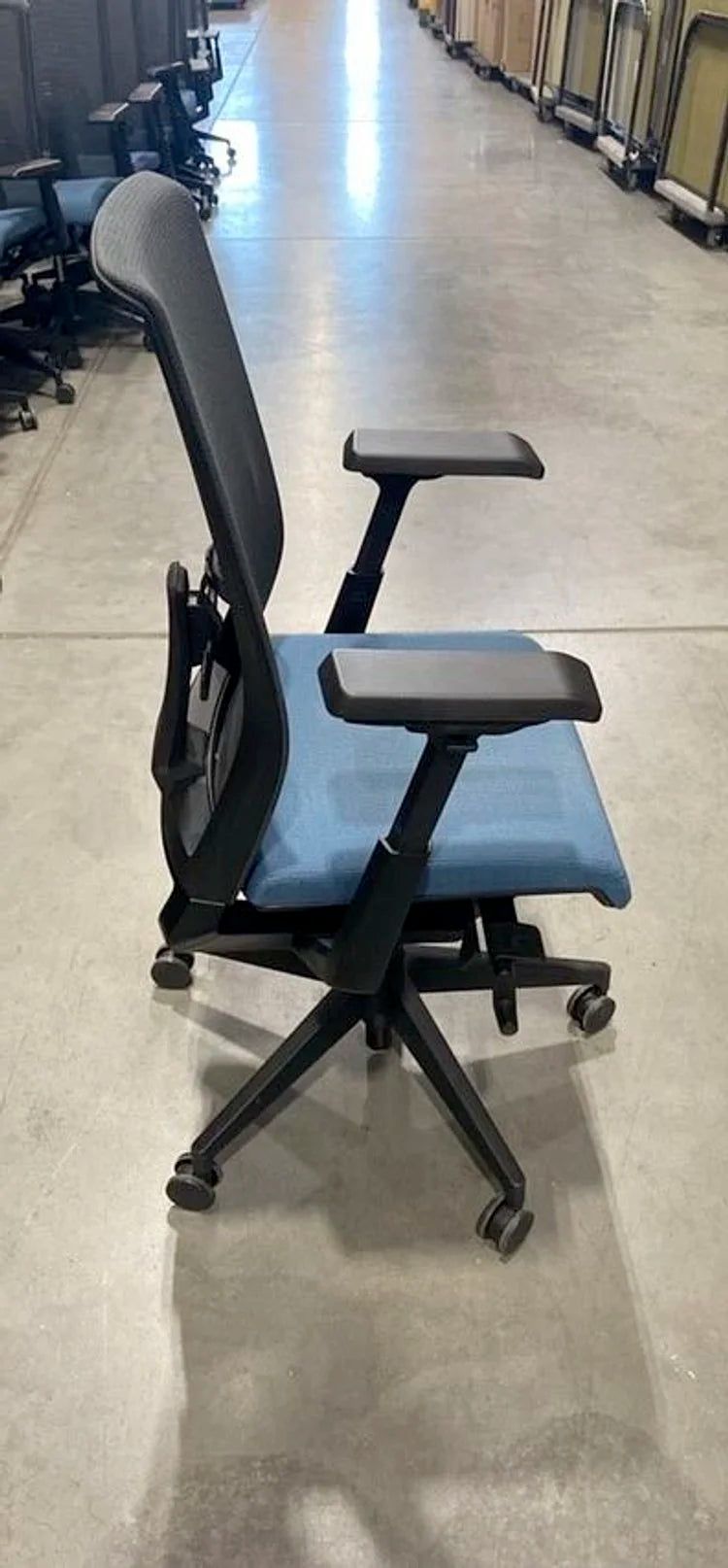 Haworth Very Task Chair (Various Deficiences)