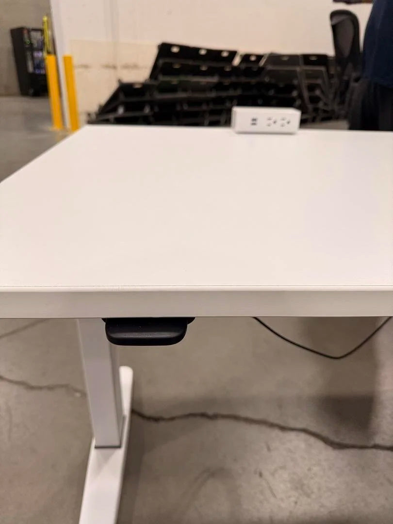 Steelcase RH L-Shape Electronic Sit Stand Desk w/Storage